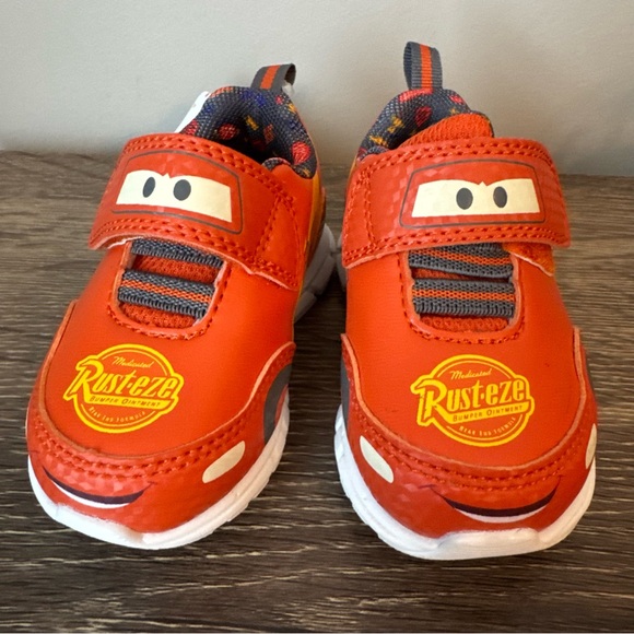 Disney Cars Lightning McQueen Shoes Size 3C Toddler Sneaker NEW - Picture 2 of 7